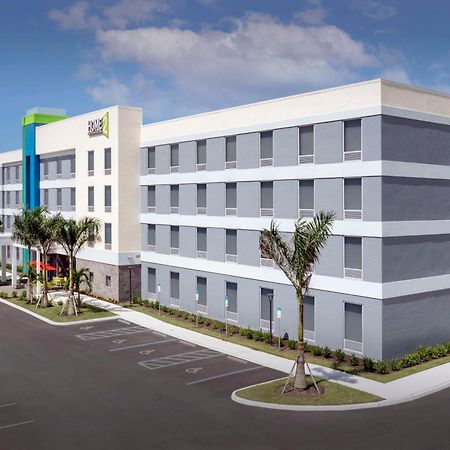 Home2 Suites By Hilton Fort Myers Airport Exterior foto